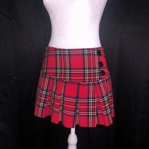 Mariposa Red Pleated Mini Skirt